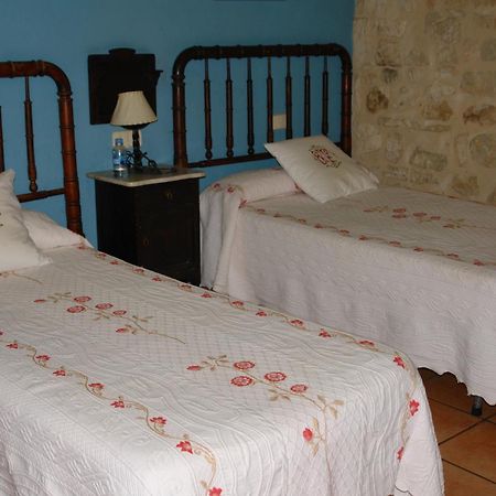 Fonda La Plaza Hotel Valderrobres Bagian luar foto