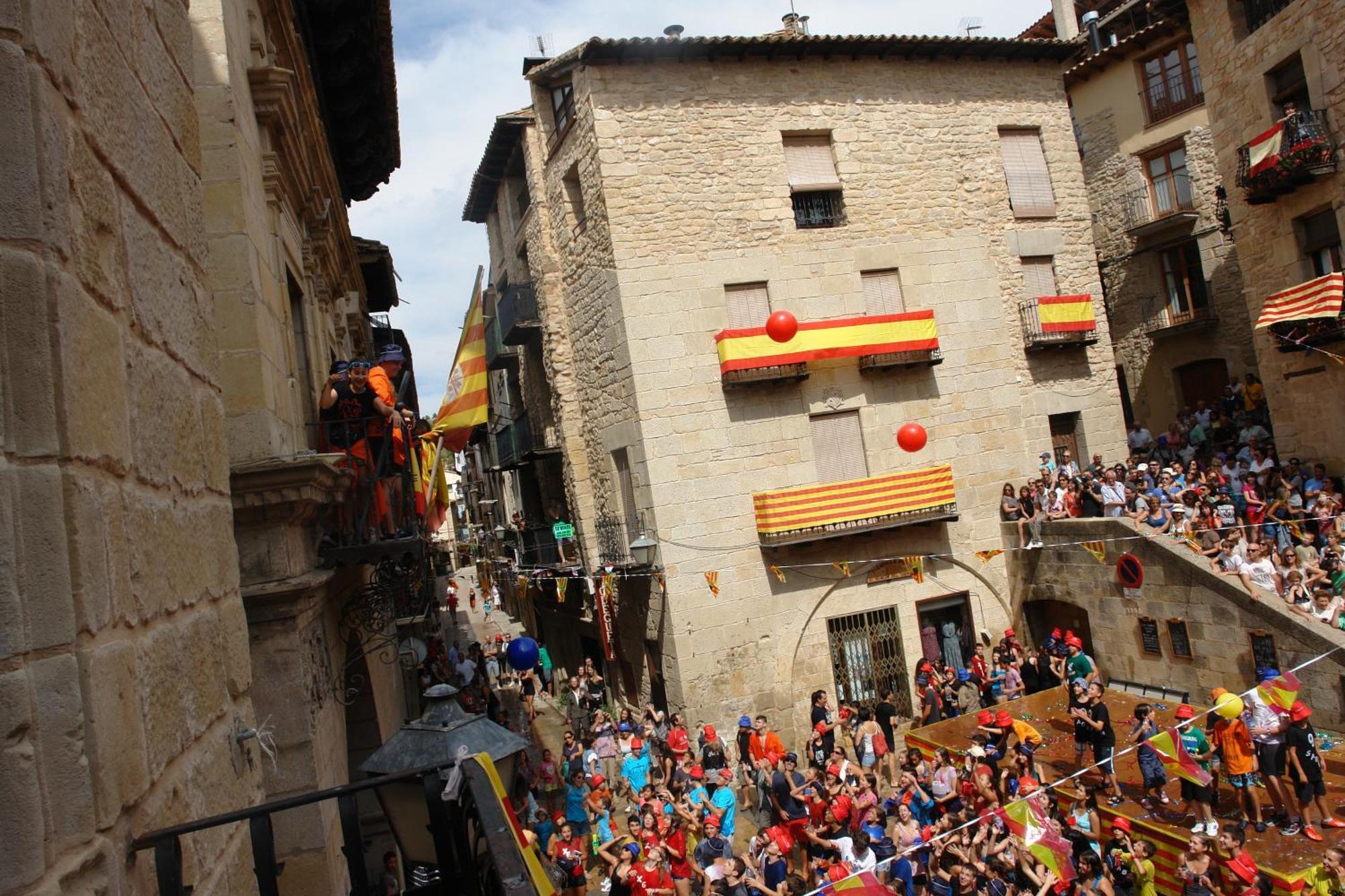 Fonda La Plaza Hotel Valderrobres Bagian luar foto
