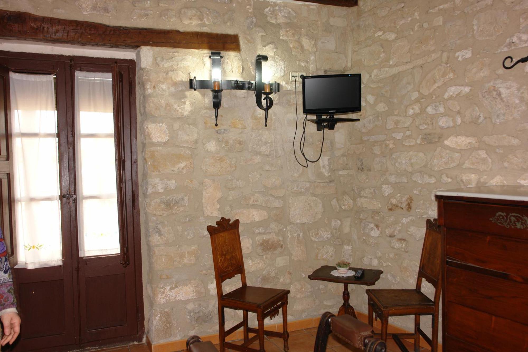 Fonda La Plaza Hotel Valderrobres Bagian luar foto